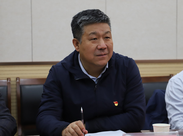动医厕所偷拍
党委书记吴继东讲话_副本.jpg