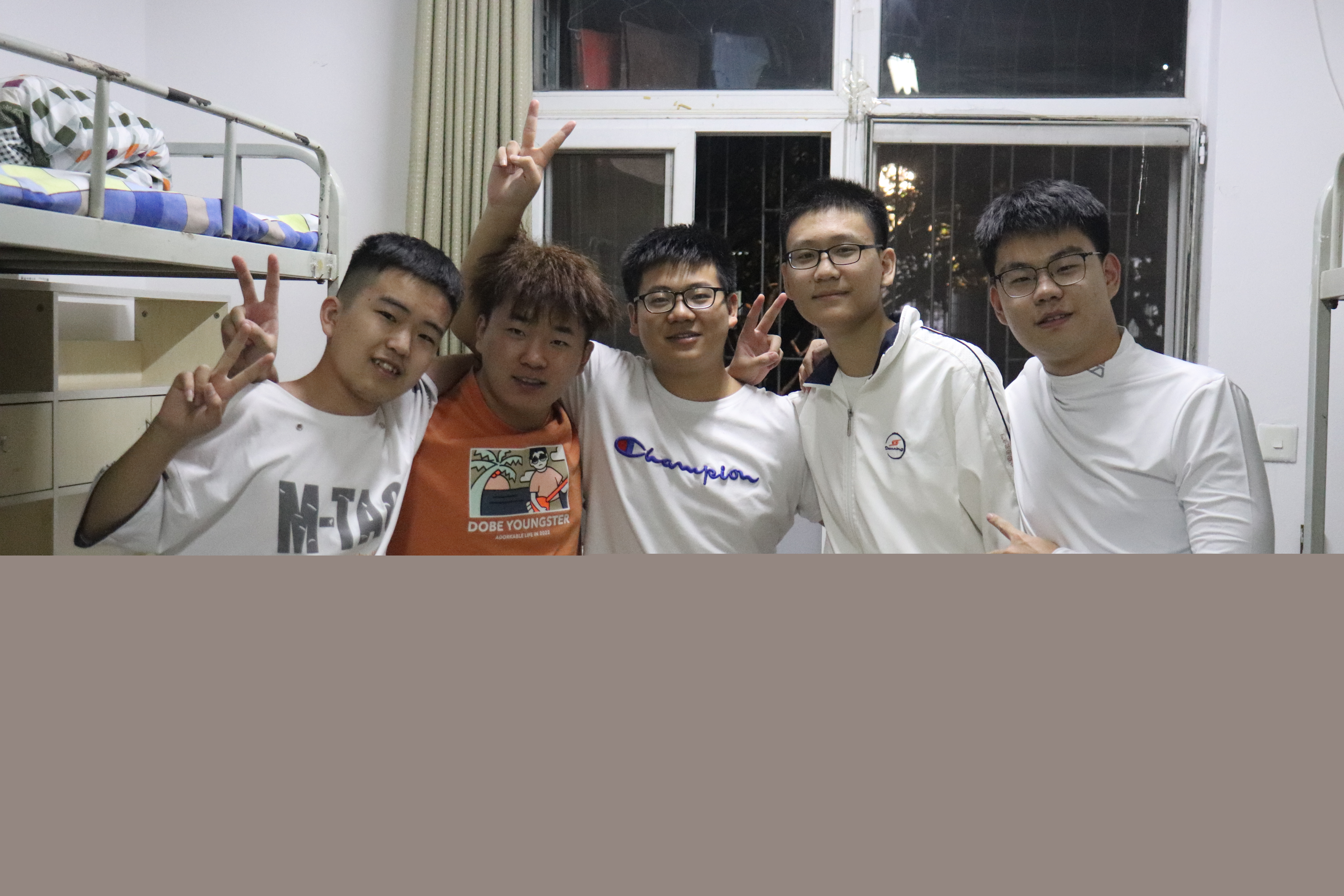 fca1c8a44d96432da80c0809cb1ea81e.jpg